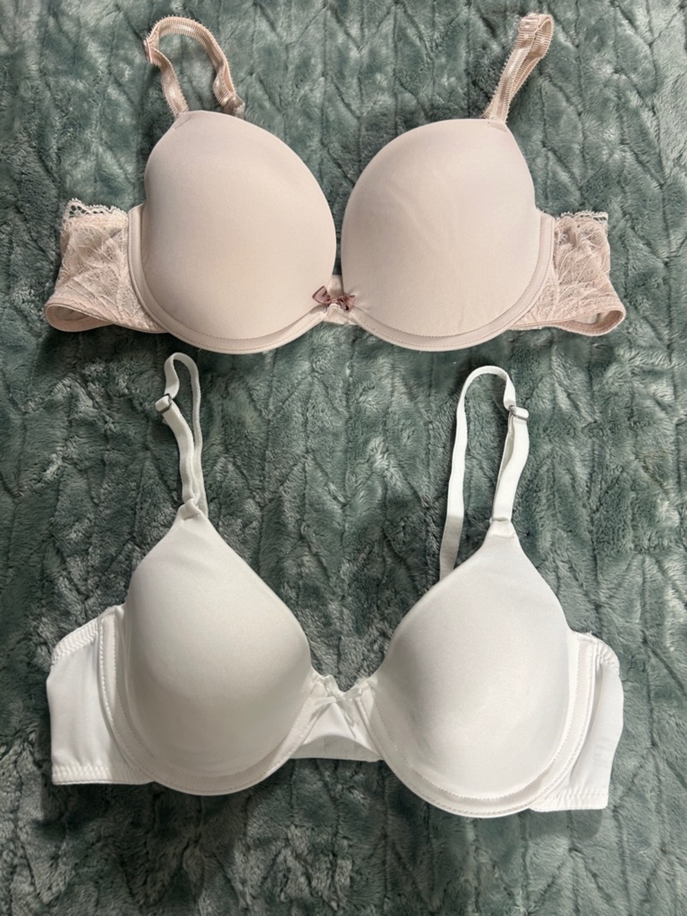 Everyday Underwire Bras in Light Pink and White - Comfortable Support